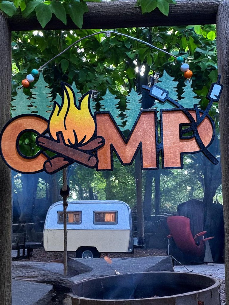 Rustic Wooden Camp Life Sign – S’mores, Trees & Firepit Decor for Cabin or Camper Door