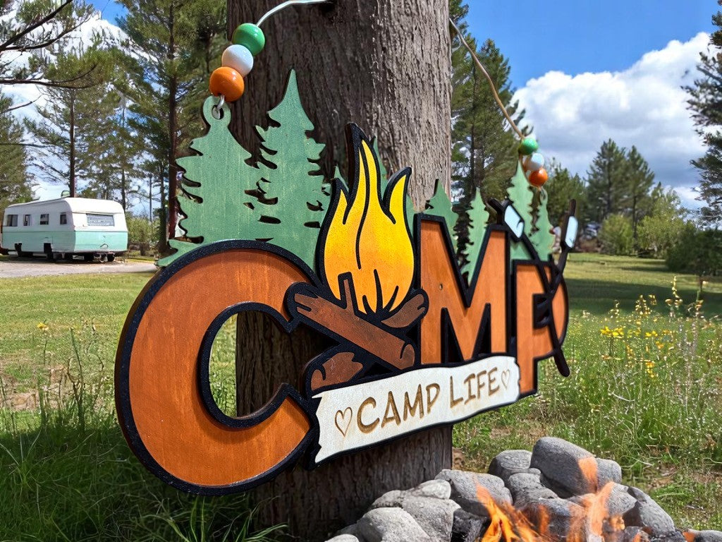 Rustic Wooden Camp Life Sign – S’mores, Trees & Firepit Decor for Cabin or Camper Door