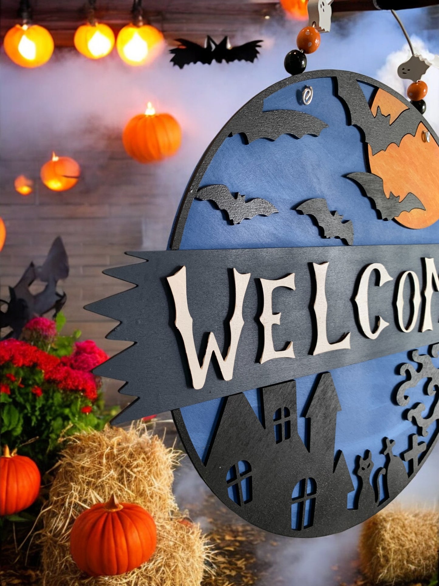 Halloween Welcome Door Sign – Round Wooden Haunted House Wall Decor – Spooky Fall Porch Decoration