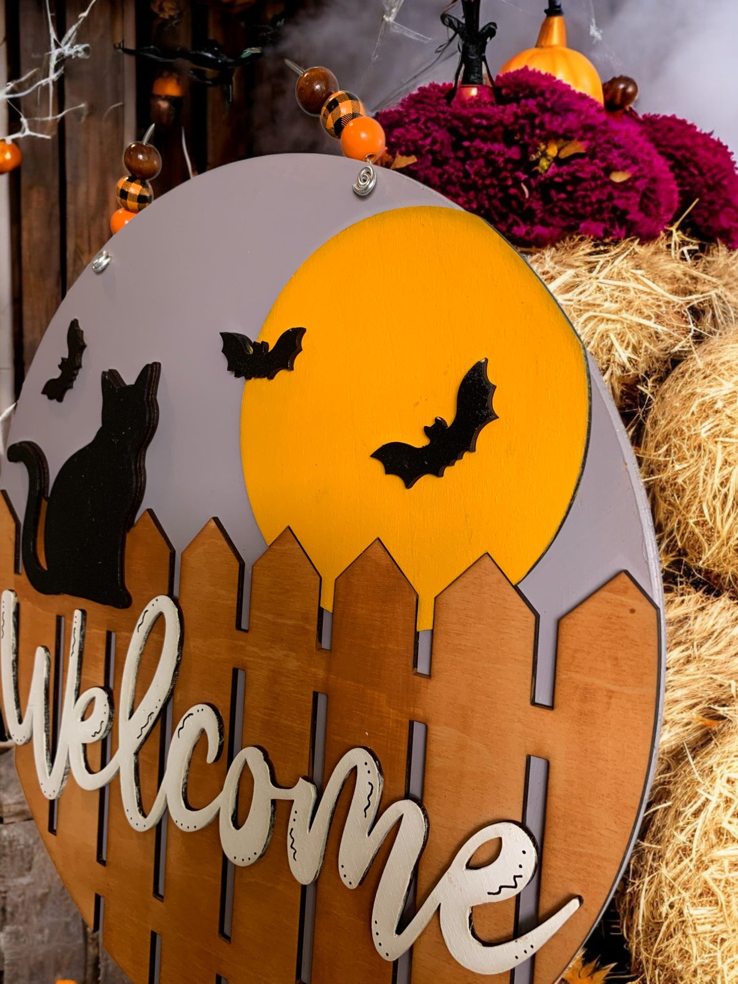 Black Cat & Moon Welcome Halloween Door Sign – Wooden Round Porch Décor