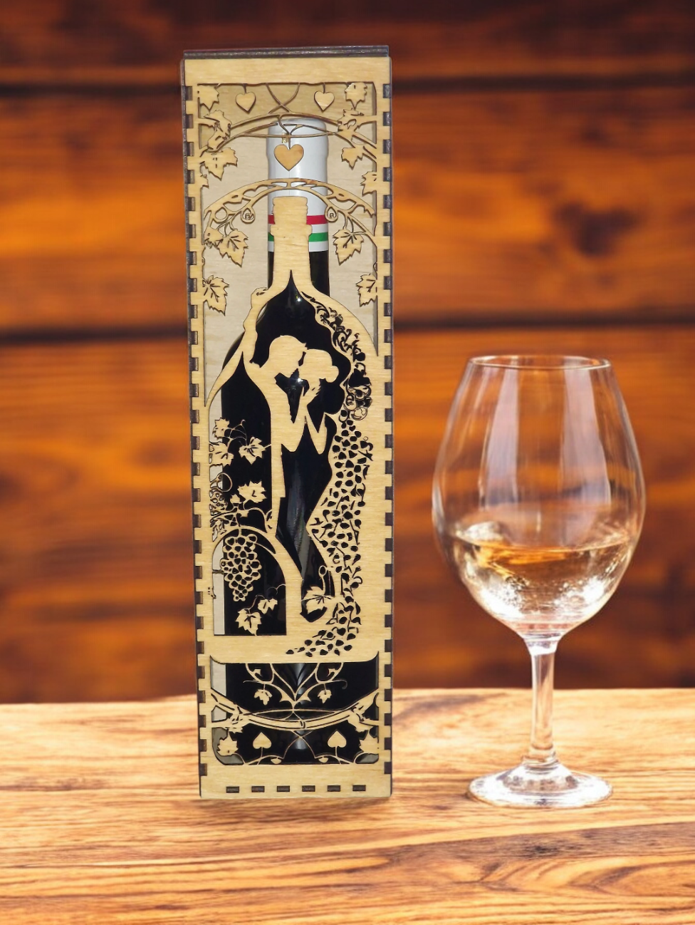 Romantic Wooden Wine Bottle Gift Box with Wedding Couple Design