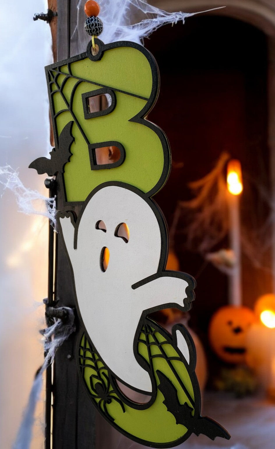 Halloween Ghost Door Hanger – Wooden “BOO” Sign with Spooky Bats & Cobwebs – Handmade Halloween Decor