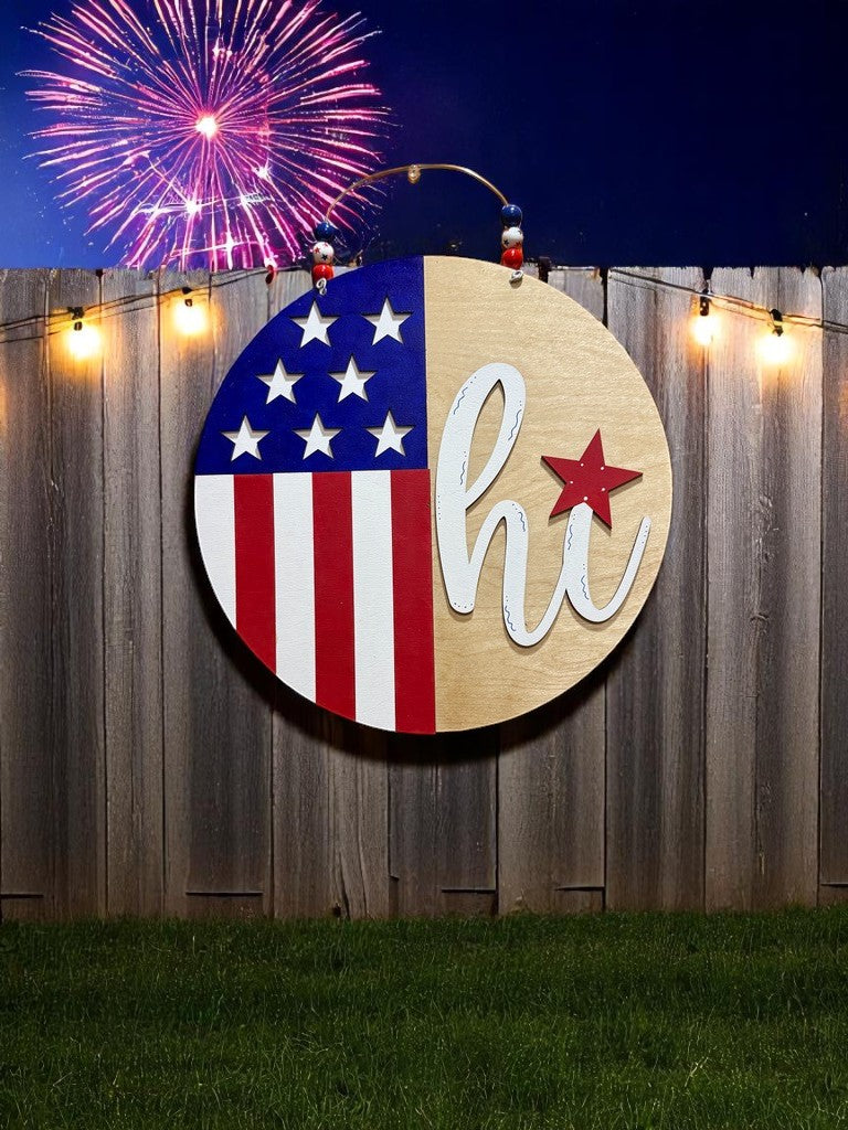 Patriotic "Hi" Door Sign – Rustic American Flag Wood Round for 4th of July, Summer & Front Porch Decor