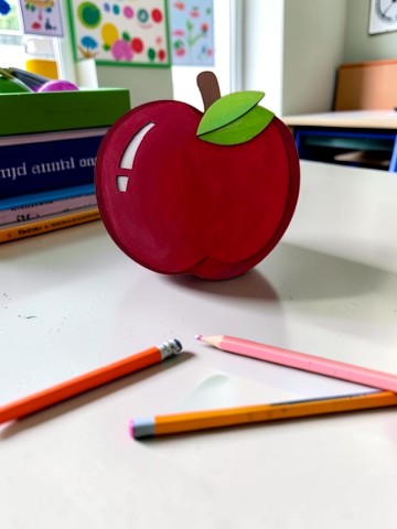 Personalized Apple Teacher Gift Card Holder – Custom Teacher Gift – Teacher Appreciation Gift – End of Year Gift