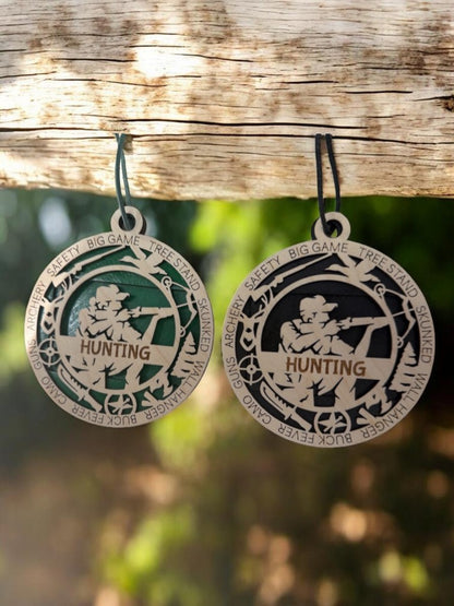 Hunting appreciation gift: handmade layered wood medallion personalized with a name, available in four colors