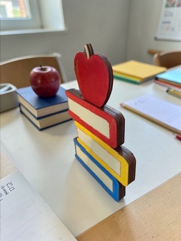Apple Books Gift Card Holder – Teacher Gift Card Holder – Teacher Appreciation Gift – End of Year Teacher Gift
