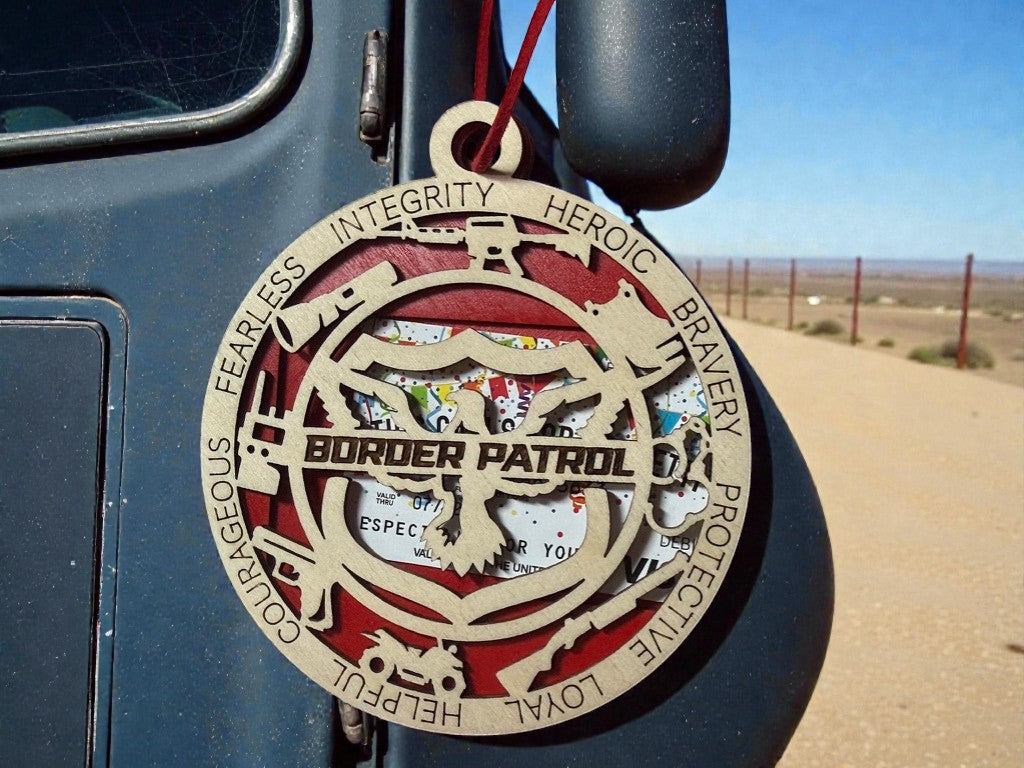Border Patrol agent appreciation gift – handmade layered wood medallion holding a gift card, personalized with a name