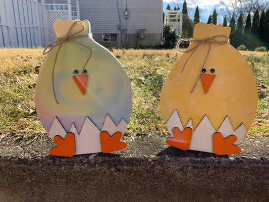 Chicks in Eggs Farm Style Shelf Sitter (Copy)