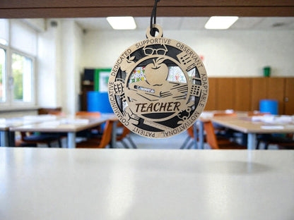 Teacher Gift Card Holder – Personalized Teacher Appreciation Gift – End of Year Teacher Gift – Wooden Medallion Holder