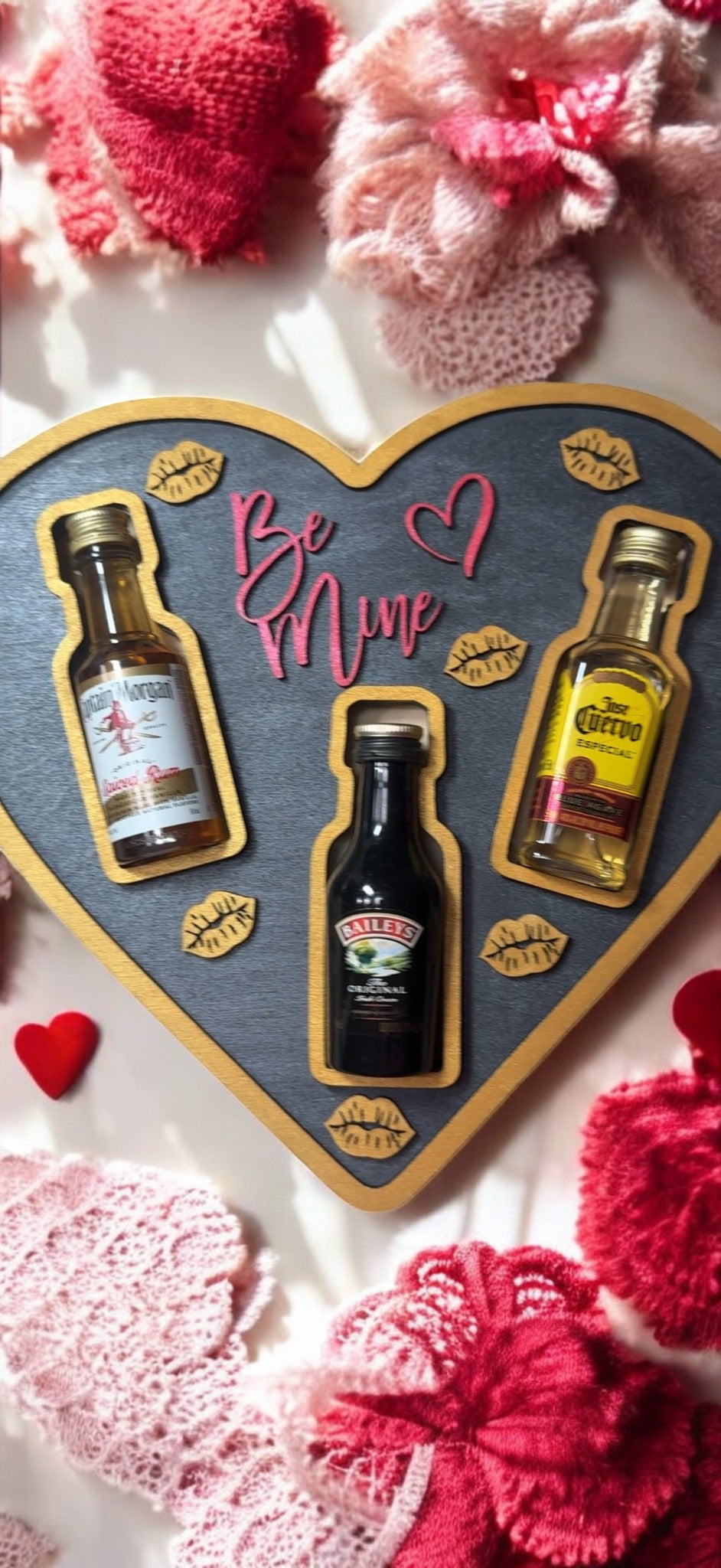 Valentine Mini Bottle Holder – Wooden Heart Liquor Display