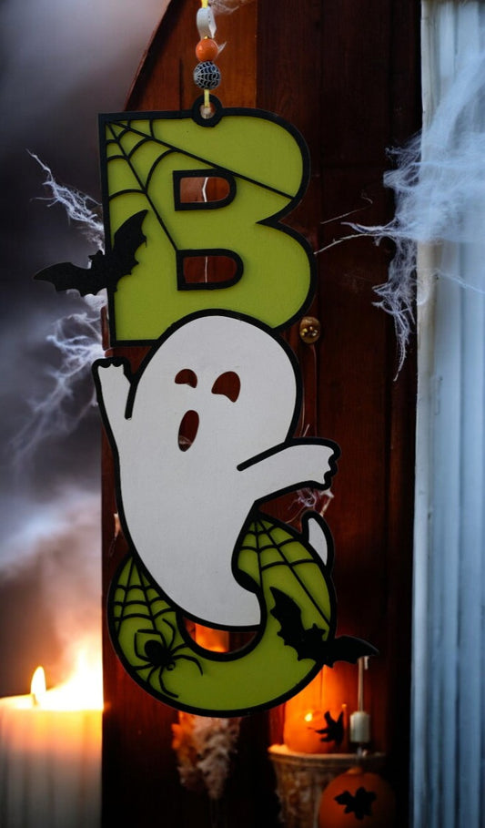 Halloween Ghost Door Hanger – Wooden “BOO” Sign with Spooky Bats & Cobwebs – Handmade Halloween Decor