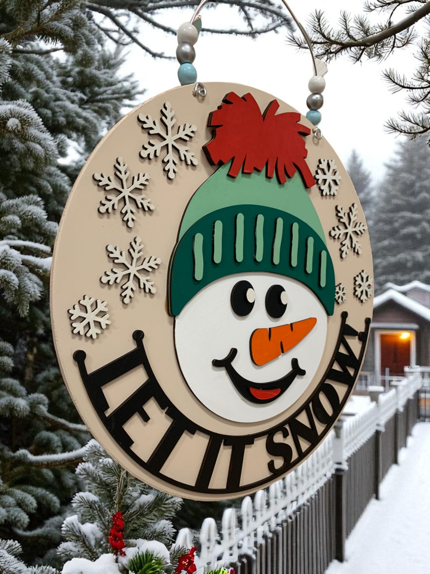 Let It Snow Snowman Sign – Handmade Winter Door Hanger with Snowflakes and Beanie